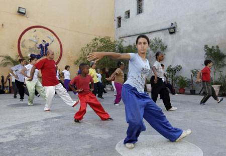 People practice Tai Chi in Havana