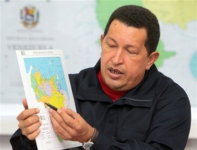 Chavez 'freezes' diplomatic ties with Colombia