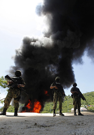 Mexico destroys 7 tons of cocaine