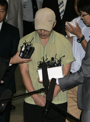 DPRK frees South Korean detainee