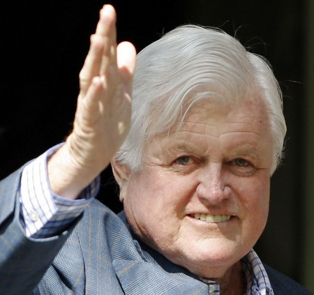 US Senator Edward Kennedy dies at 77