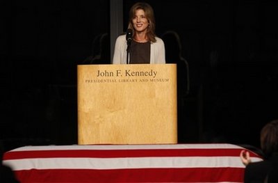 Political luminaries pay tribute to Kennedy