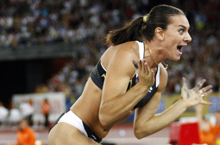 Isinbayeva breaks women's pole vault world record