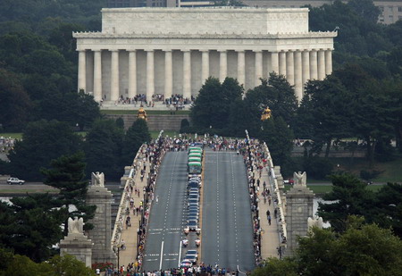 Kennedy carried to Arlington, laid beside brothers