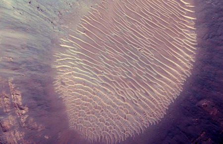 NASA's photos unveil Mars surface