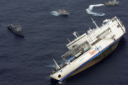 9 dead, 926 rescued from capsized Philippine ferry