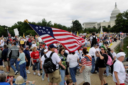 Thousands of downtown DC protesters blast Obama