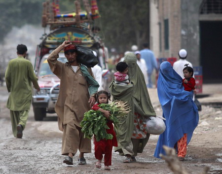 18 Pakistani women die in stampede for free flour