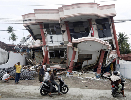 Death toll in Indonesia earthquake rises to 777