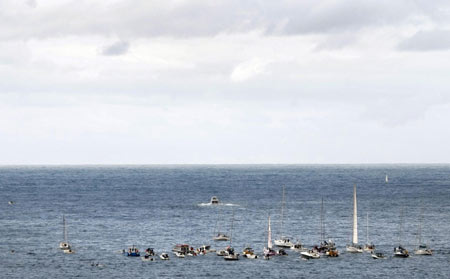 Aussie teen sailor starts round-the-world bid