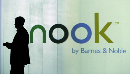 Barnes & Noble unveils new e-reader: the 'nook'