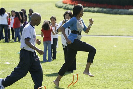 Michelle Obama hula-hooping for health