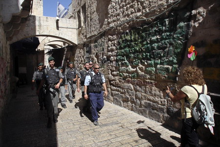 Police on high alert at disputed Jerusalem shrine