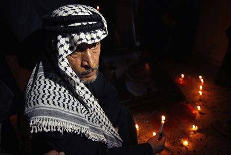 Palestinians mark anniversary of Arafat death