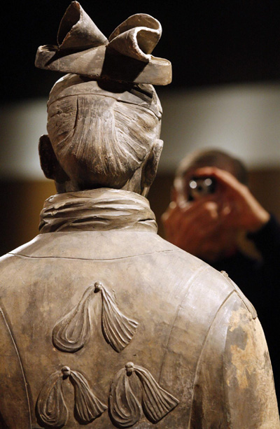 Terracotta warriors on display in US