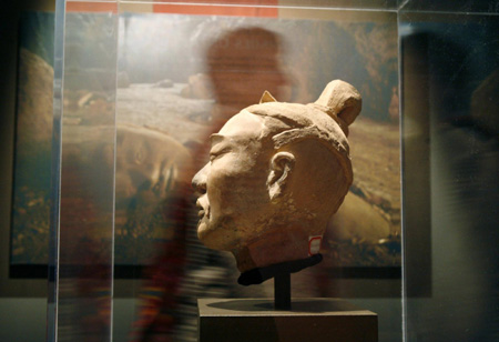 Terracotta warriors on display in US