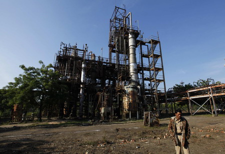 Anguish lingers 25 yrs after India gas leak