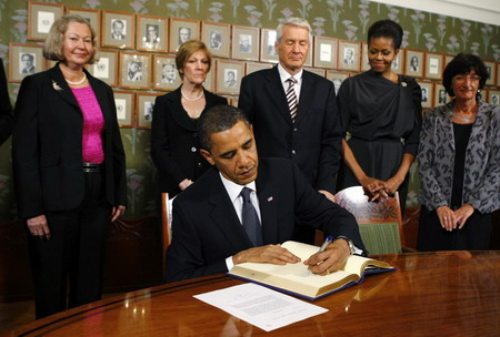 Obama receives the Nobel Peace Prize in Norway