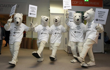 Tense atmosphere clouds climate talks