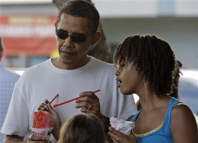 Obama takes daughters for shave ice treat