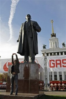 Russian bottler uses Stalin to sell lemonade