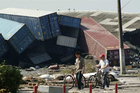 Massive earthquake hits Chile, over 300 dead