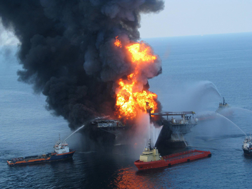 Burning oil rig off Louisiana has sunk