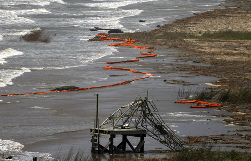 Coast Guard: Oil slick will affect US Gulf shore