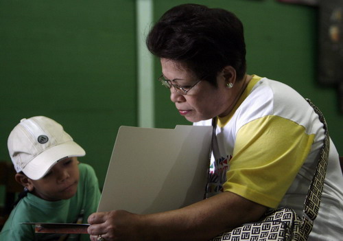 Voting for Philippine general election begins
