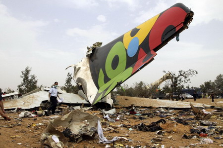 At least 96 dead in Libyan plane crash