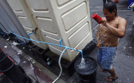 Water, electricity cuts to Bangkok protest zone