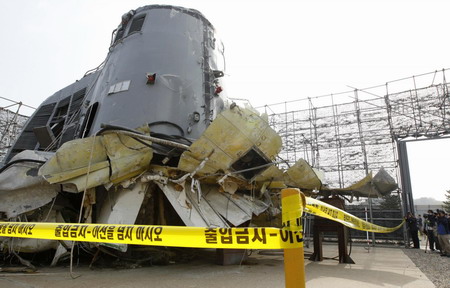 Seoul says DPRK sank warship; Pyongyang denies