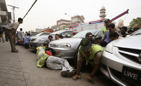 Death toll hits 80 in gunmen attacks in Lahore