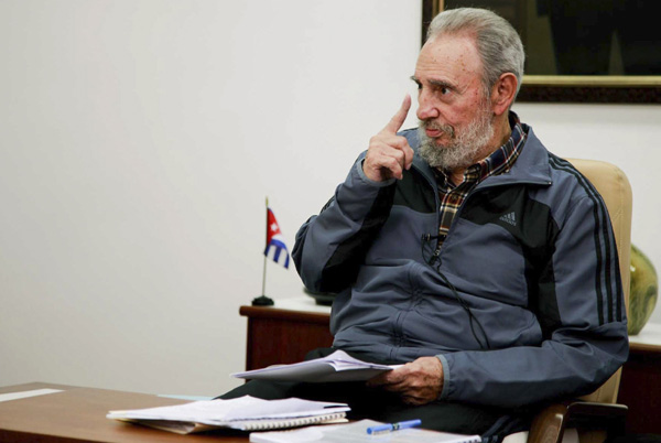 Former Cuban leader Fidel Castro reappears on TV