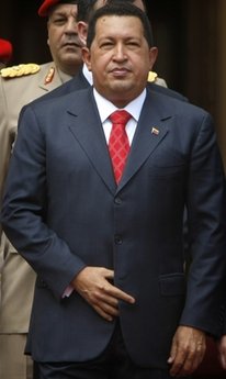 Venezuela's Chavez warns Colombia amid tensions