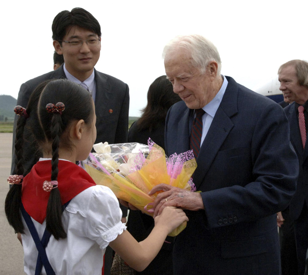 Former US president Carter arrives in Pyongyang