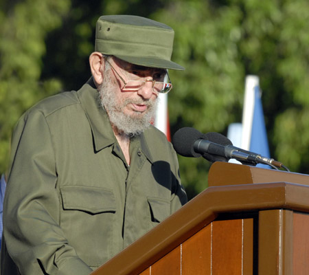 Fidel Castro makes first public speech in 4 years