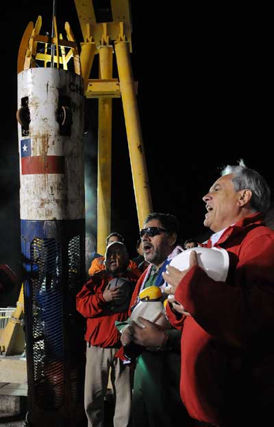 Chile's last miner pulled out, historic rescue completed