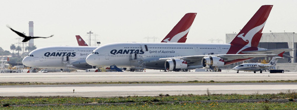 Qantas grounds A380s for 72 hours