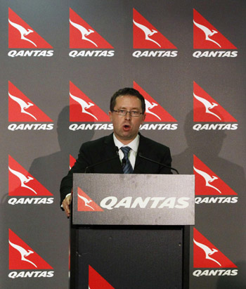 Qantas grounds A380s for 72 hours