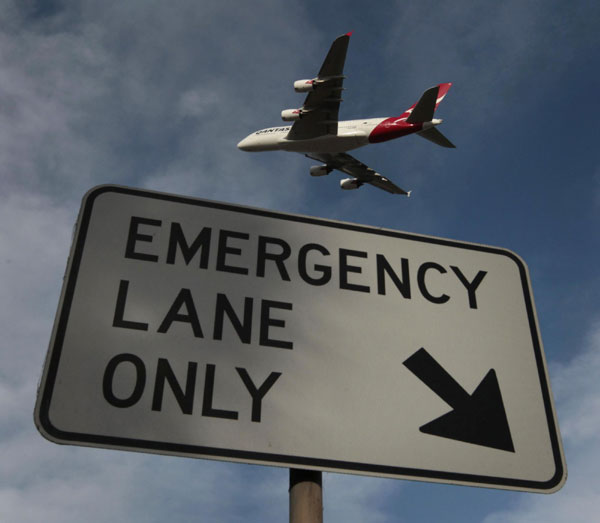 Qantas A380 returns to air after engine blowout