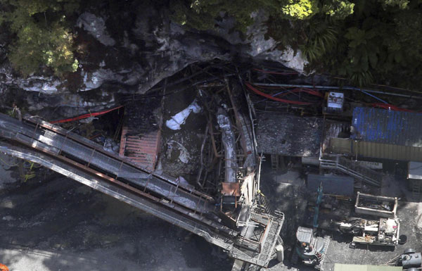 Coal seam burning inside NZ mine where 29 men died