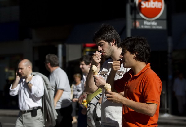 Argentina declares alert for high temperatures