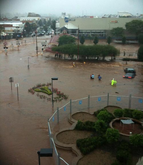 Floods hit Brisbane, Australia's 3rd-largest city