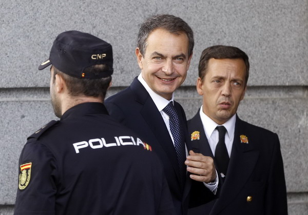 Spain's PM dissolves parliament before elections