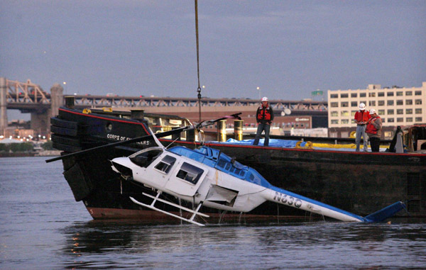 One dead as copter crashes in NY's East River