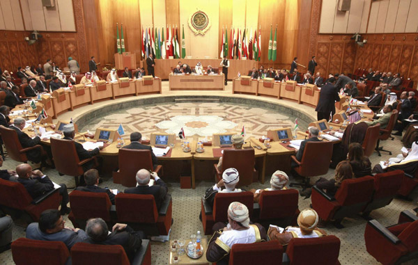 Arab League decides to suspend Syrian activities