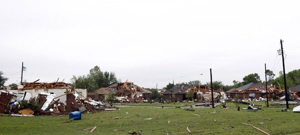 Tornado sweeps through Texas