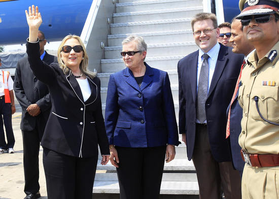 Hillary Clinton arrives in Kolkata