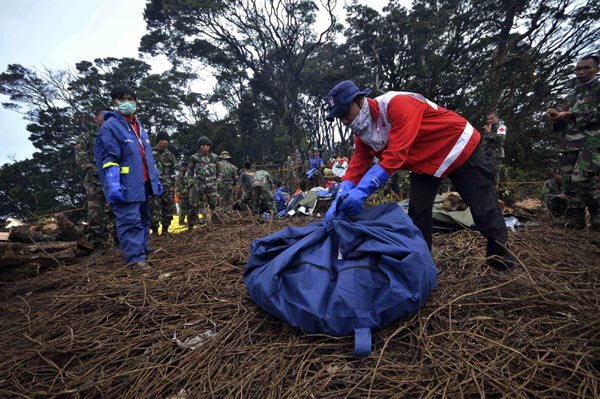 Crashed Russian jet's black box found incomplete